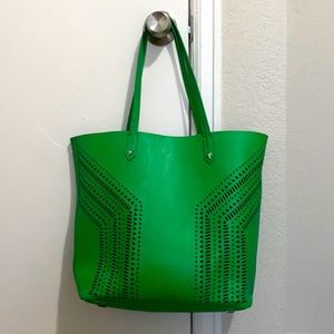 Green tote bag
